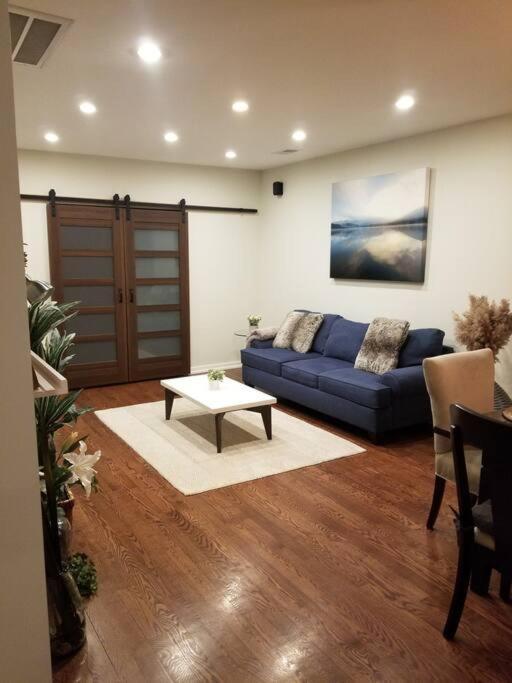 시카고 Nice And Cozy. Sleeps 5. 아파트 외부 사진